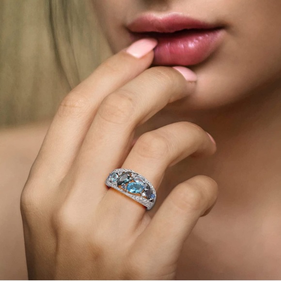18k London Blue Topaz Diamonds Ring - Picture 9 of 10